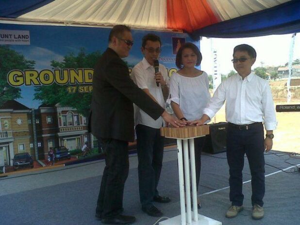Ground Breaking Paramount Village Semarang