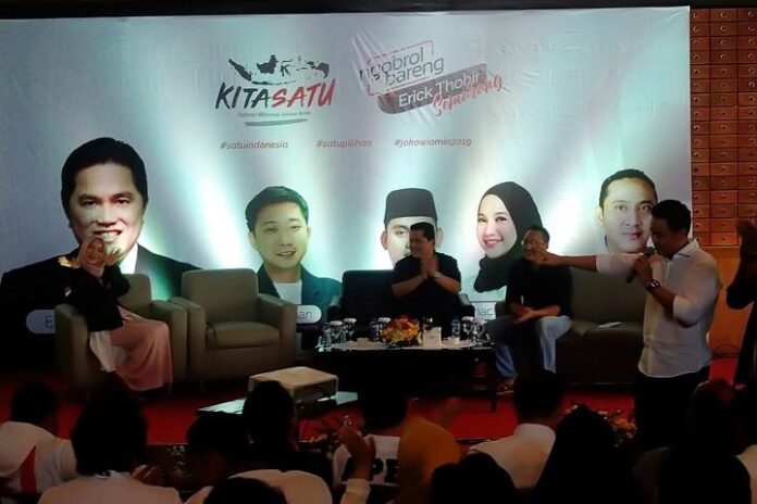 2019-02-04_Erick Thohir (duduk di tengah)