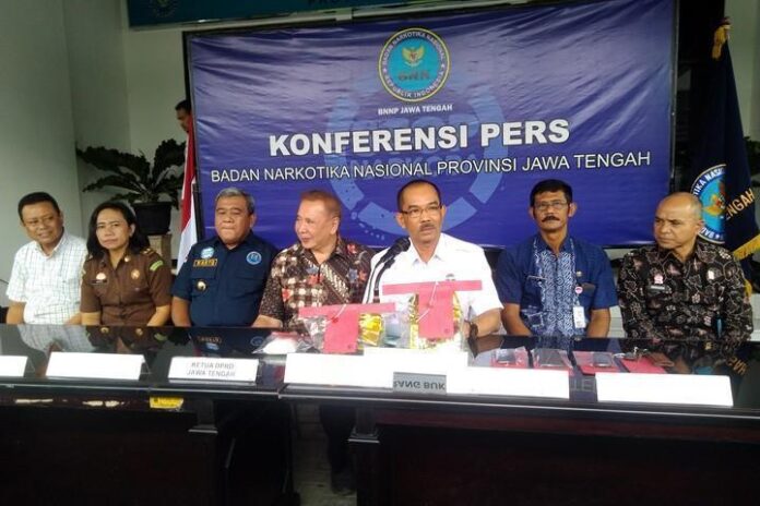 2019-02-28_Muhammad Nur (tiga dari kanan)