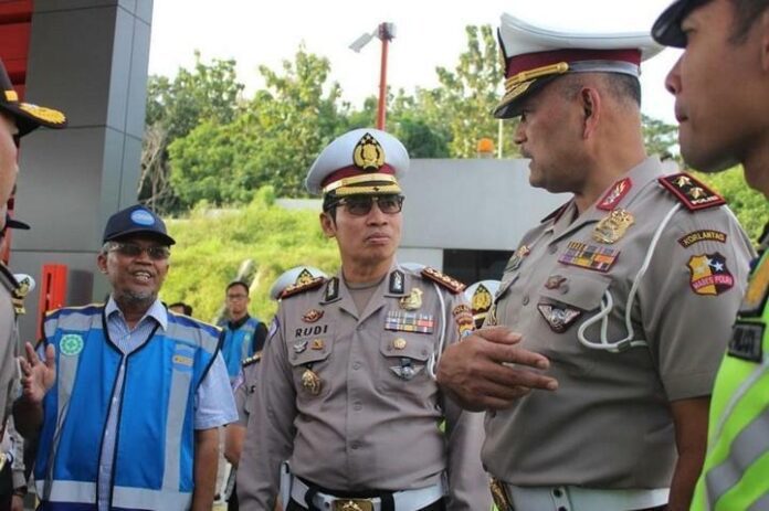 2019-05-30_Rudi Antariksawan (tengah)