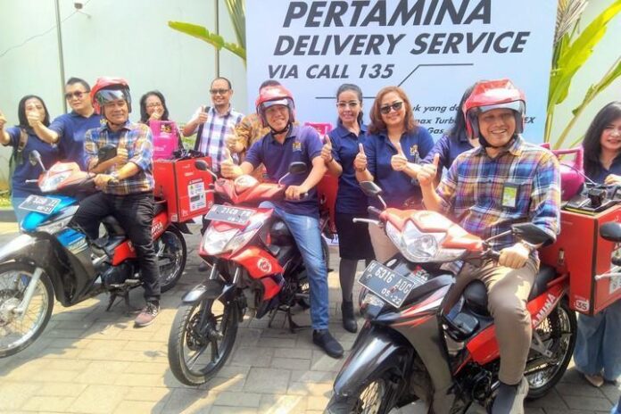 2019-11-27_Iin Febrian (kanan) Iin Febrian (kanan)