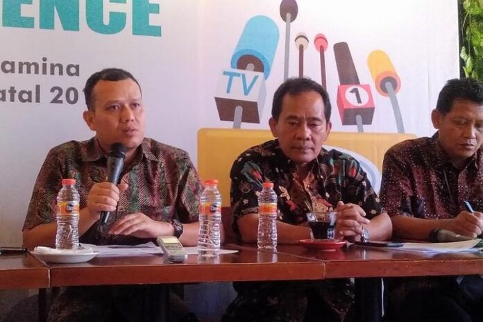 2019-12-12_Iin Febrian (kiri) Iin Febrian (kiri)