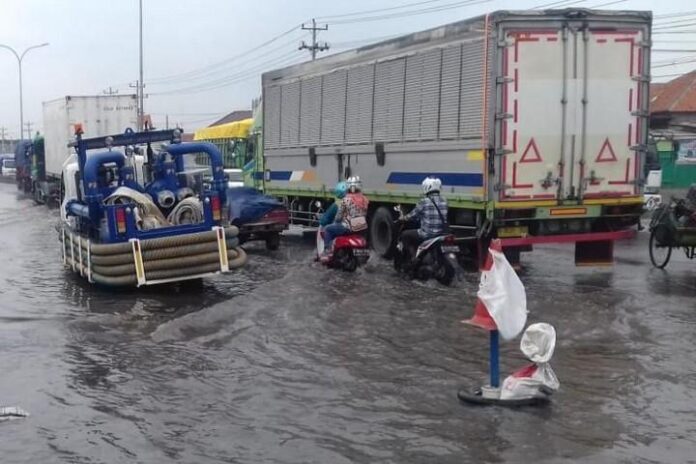 Banjir Pasar Genuk Semarang