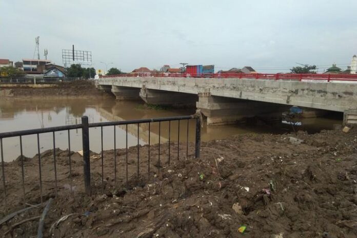 Jembatan Kaligawe di Sawah Besar