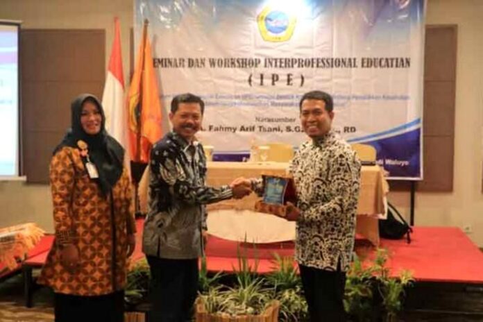 2020-01-31_Seminar Inter Professional Education Seminar Inter Professional Education
