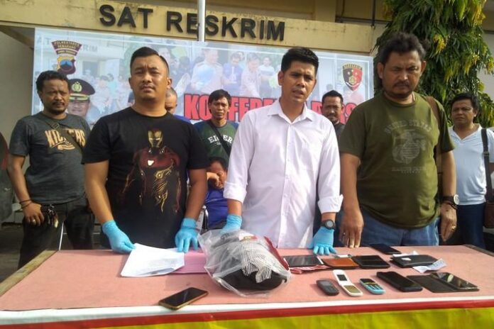 2020-02-26_AKBP Asep Mauludin (tengah) AKBP Asep Mauludin (tengah)