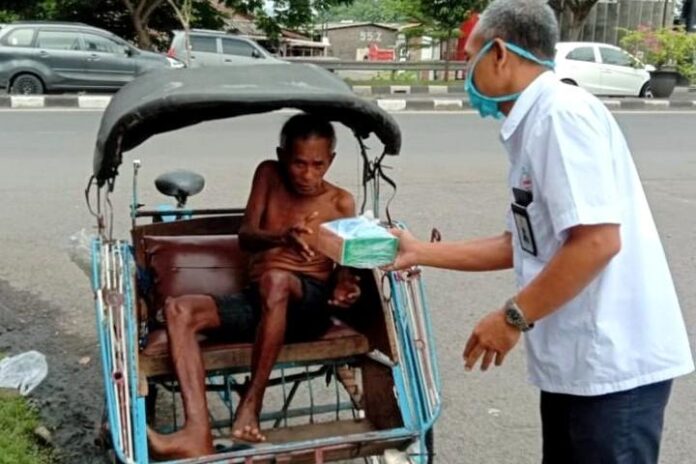 2020-04-08_PTPN IX Bagi Masker Dan Makanan PTPN IX Bagi Masker Dan Makanan
