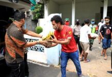 Bantuan makanan untuk mahasiswa luar Jateng