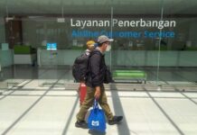 Vounter layanan di Bandara Ahmad Yani