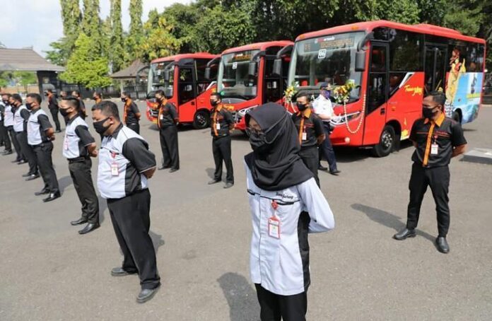 Pengelola bus Trans Jateng