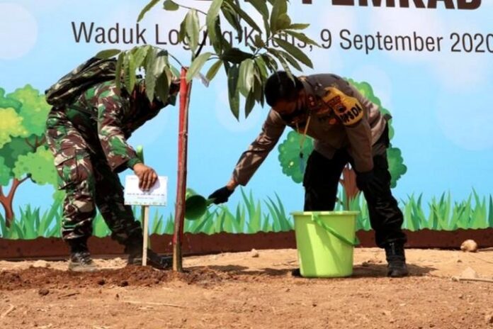 Kapolda Jateng Irjen Pol Ahmad Luthfi