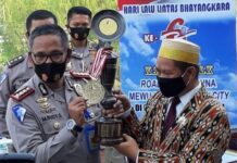 Kombes Pol Rudy Syafirudin (kiri)