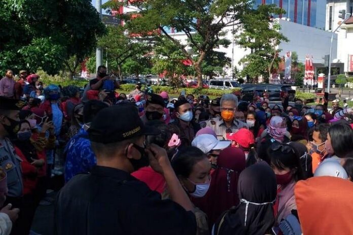 2020-10-06_Aksi unjuk rasa buruh Aksi unjuk rasa buruh