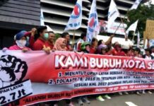 Demo Buruh Tolak Upah Murah