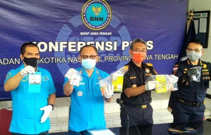 2020-11-04_Barang bukti berupa permen ganja Barang bukti berupa permen ganja