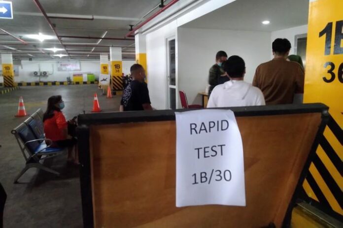Rapid Test Antigen di Bandara Ahmad Yani