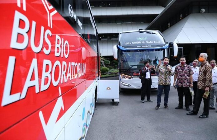 Bus Bio Laboratorium buatan PO Laksana