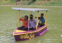 Naik perahu karya dosen Unika Soegijapranata Semarang