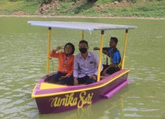 Naik perahu karya dosen Unika Soegijapranata Semarang