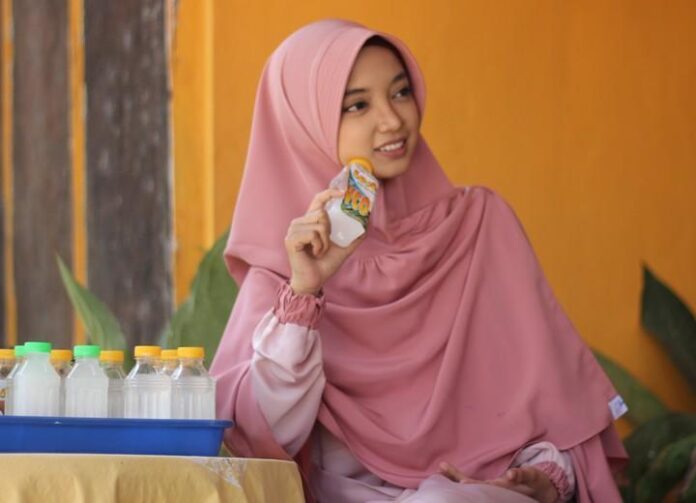 Ella Rizki Farihatul Maftuhah Ella Rizki Farihatul Maftuhah