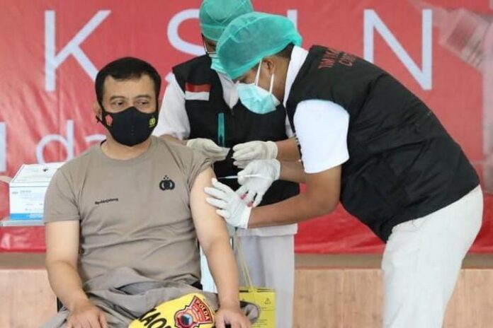 Kapolda Jateng Vaksinasi Tahap 2 Kapolda Jateng Vaksinasi Tahap 2