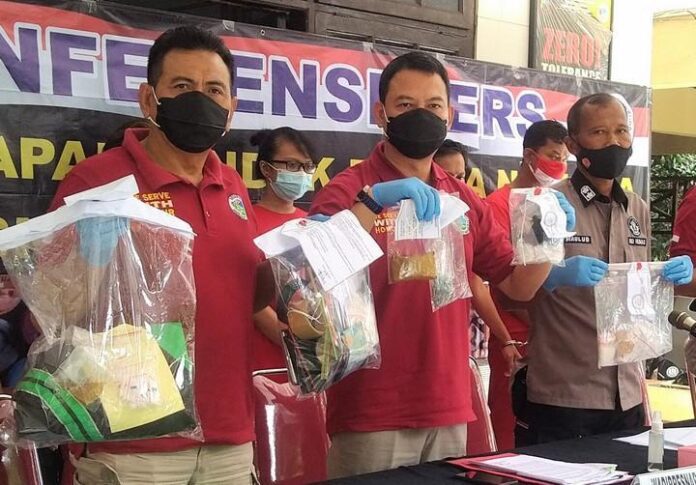 Sejumlah barang bukti narkoba Sejumlah barang bukti narkoba