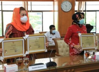 Penghargaan atas inovasi yang diberikan Pemprov Jateng kepada Kota Magelang