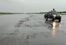 Runway di Bandara Ahmad Yani Semarang tergenang air