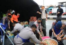 Dapur umum bagi warga terdampak banjir