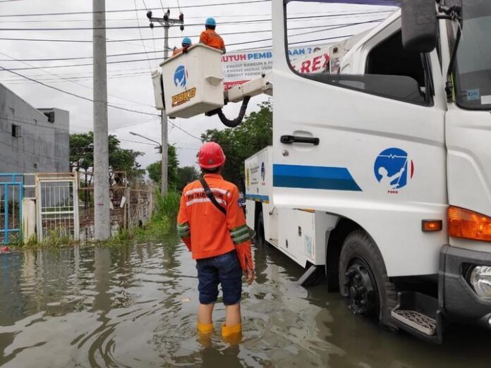 PLN UID Jateng-DIY berupaya memulihkan aliran listrik