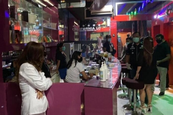 Razia PPKM mikro di sejumlah tempat hiburan malam Razia PPKM mikro di sejumlah tempat hiburan malam