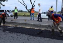 Perbaikan jalan rusak di Lingkar Pati