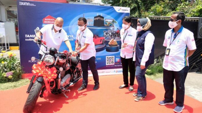 Hadiah Motor Triumph Bonneville Speedmaster Hadiah Motor Triumph Bonneville Speedmaster