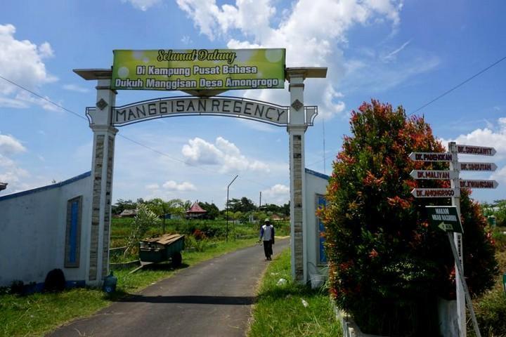 Kampung Pusat Bahasa Dukuh Manggisan