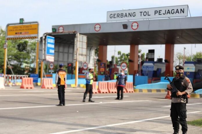 Gerbang Tol Pejagan