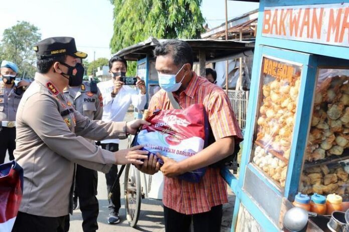 Bantuan warga terdampak