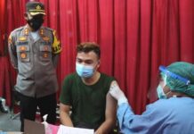 Vaksinasi yang diadakan TNi
