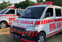 Mobil ambulan Siaga milik MIK Semar