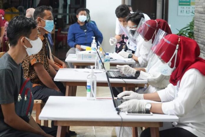 Data peserta penerima vaksin Data peserta penerima vaksin