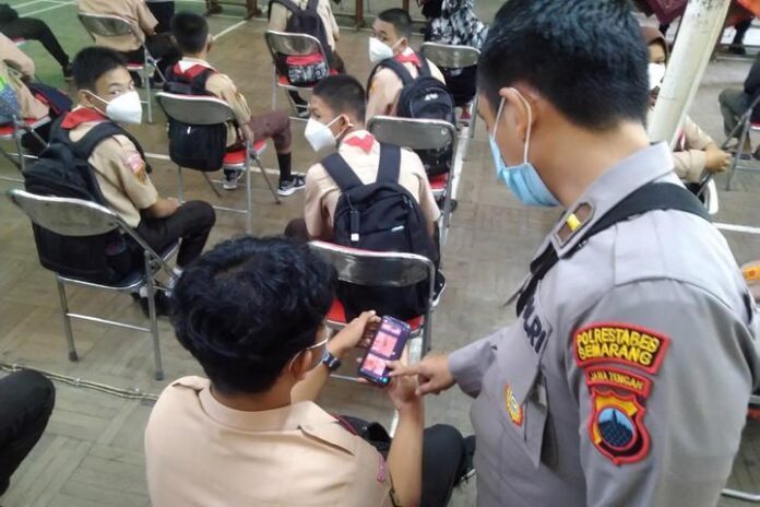 Siswa SMKN 3 Semarang Siswa SMKN 3 Semarang