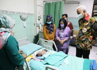 Bayi kembar siam di RSUD dr Moewardi Solo