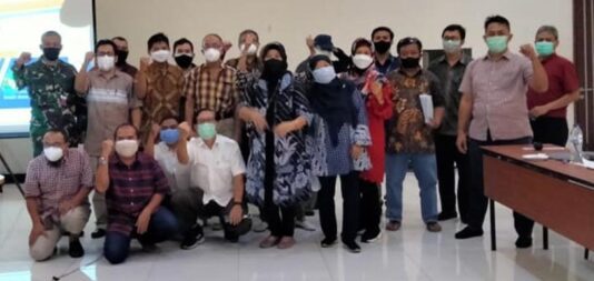 Wisnu Ari Adi dan tim