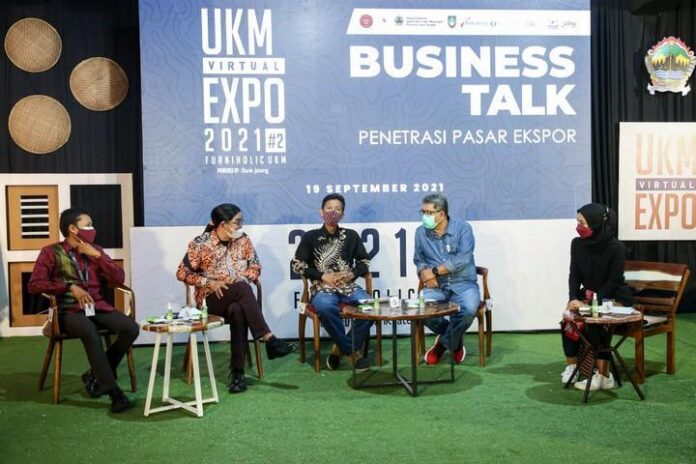 Dialog antara Asmindo - pelaku furnitur