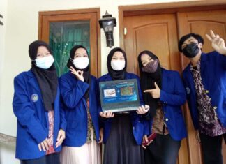 Tim mahasiswa Universitas Negeri Yogyakarta