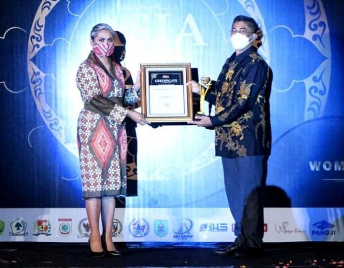 Penghargaan The Best MICE 2021 Penghargaan The Best MICE 2021
