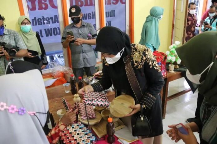 Kerajinan masyarakat Balapulang Kerajinan masyarakat Balapulang