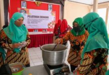 Ibu-ibu di Desa Bantarbolang