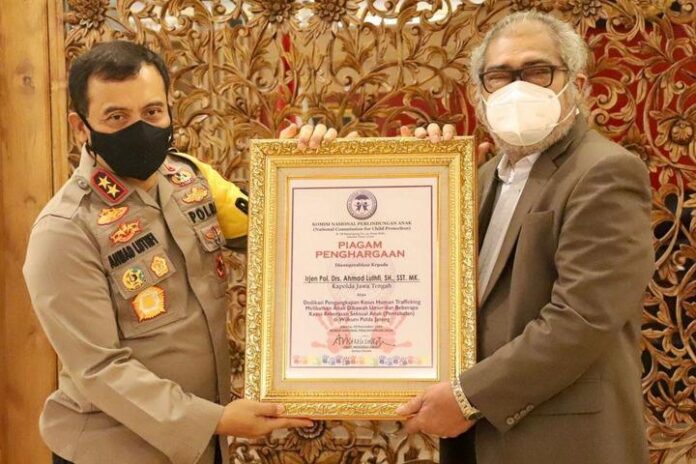 Arist Merdeka Sirait Arist Merdeka Sirait