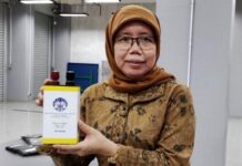 Prof. Dr. Ir. Anne Zulfia Syahrial, M.Sc