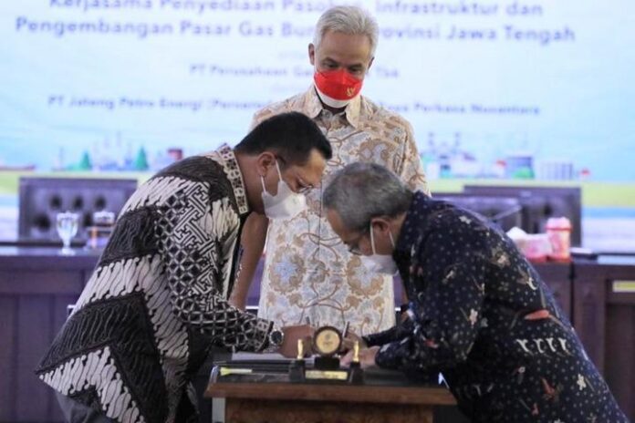 Penandatanganan kesepakatan tentang pasokan gas Penandatanganan kesepakatan tentang pasokan gas